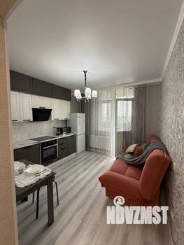 1-к квартира, посуточно, 38м2, 9/16 этаж