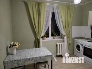 1-к квартира, посуточно, 40м2, 11/13 этаж