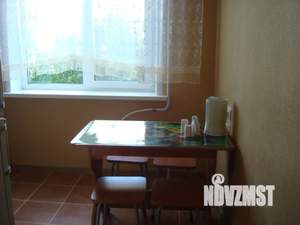 1-к квартира, посуточно, 30м2, 1/9 этаж