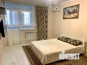 1-к квартира, посуточно, 38м2, 9/17 этаж