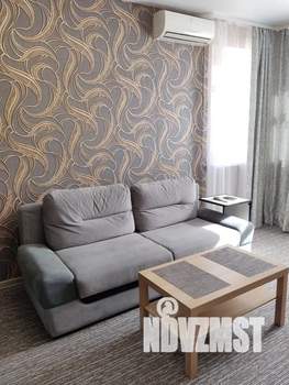 1-к квартира, посуточно, 40м2, 3/6 этаж