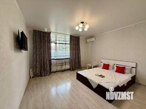 1-к квартира, посуточно, 38м2, 4/11 этаж