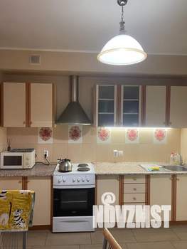 2-к квартира, посуточно, 42м2, 4/14 этаж