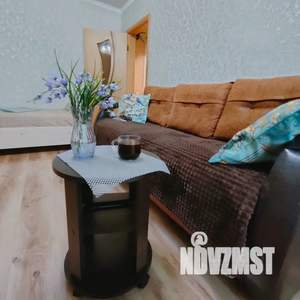 1-к квартира, посуточно, 32м2, 3/5 этаж