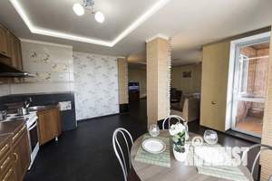 2-к квартира, посуточно, 92м2, 1/1 этаж