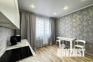 1-к квартира, посуточно, 43м2, 8/17 этаж