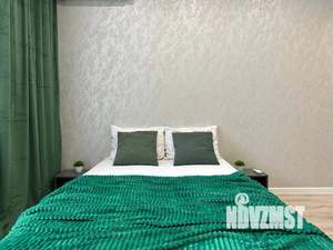 Студия квартира, посуточно, 28м2, 1/17 этаж