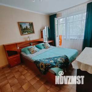 2-к квартира, посуточно, 47м2, 3/5 этаж