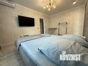 1-к квартира, посуточно, 38м2, 7/17 этаж