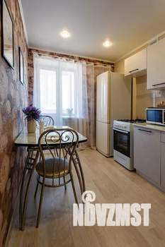 1-к квартира, посуточно, 40м2, 3/9 этаж