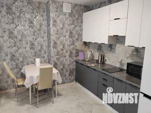 2-к квартира, посуточно, 46м2, 18/20 этаж