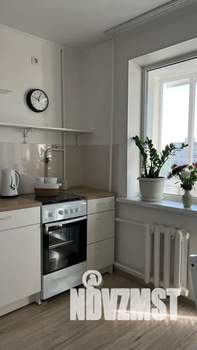 1-к квартира, посуточно, 36м2, 6/9 этаж