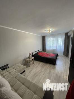 1-к квартира, посуточно, 33м2, 6/9 этаж