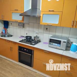 1-к квартира, посуточно, 42м2, 9/10 этаж