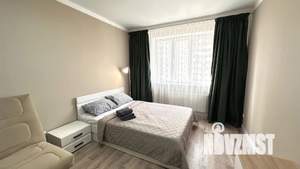 1-к квартира, посуточно, 42м2, 1/25 этаж