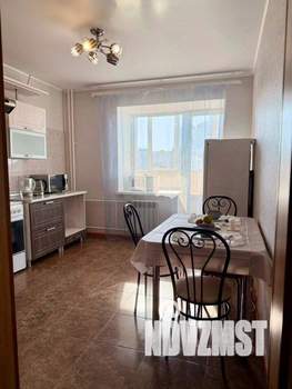 2-к квартира, посуточно, 50м2, 1/1 этаж