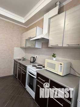 1-к квартира, посуточно, 41м2, 15/16 этаж