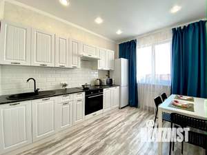 1-к квартира, посуточно, 40м2, 16/17 этаж