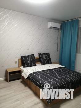 1-к квартира, посуточно, 40м2, 9/17 этаж