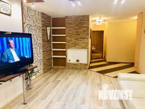 2-к квартира, посуточно, 61м2, 1/10 этаж