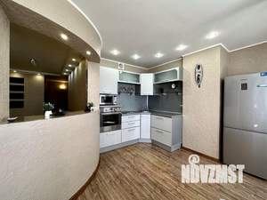 2-к квартира, посуточно, 78м2, 1/1 этаж