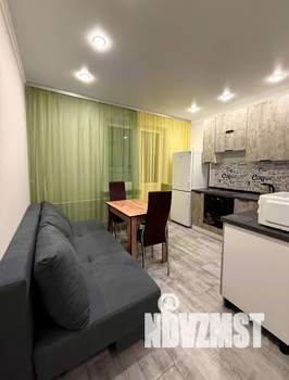 1-к квартира, посуточно, 38м2, 2/17 этаж