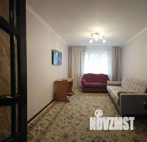 2-к квартира, посуточно, 50м2, 1/1 этаж