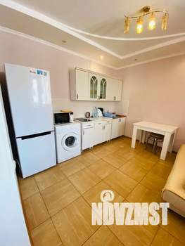 1-к квартира, посуточно, 40м2, 6/12 этаж