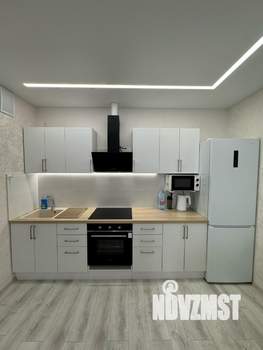 1-к квартира, посуточно, 40м2, 3/23 этаж