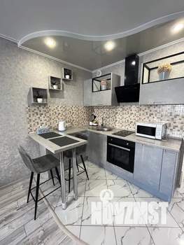 Студия квартира, посуточно, 33м2, 4/15 этаж