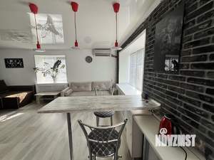 Студия квартира, посуточно, 30м2, 5/5 этаж