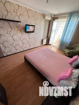 1-к квартира, посуточно, 70м2, 5/8 этаж