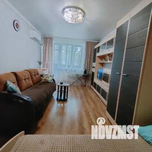 1-к квартира, посуточно, 32м2, 3/5 этаж