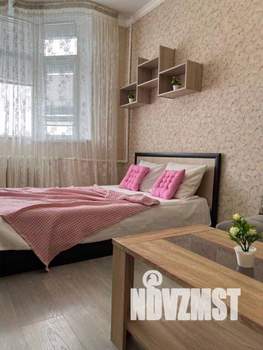 1-к квартира, посуточно, 42м2, 1/1 этаж