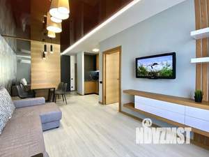 1-к квартира, посуточно, 50м2, 1/1 этаж