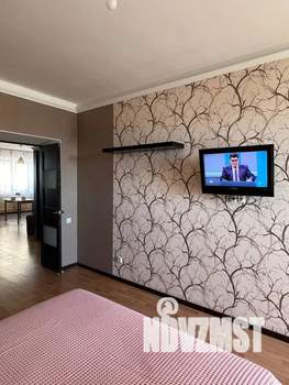 1-к квартира, посуточно, 70м2, 5/8 этаж