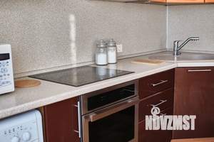 1-к квартира, посуточно, 38м2, 3/7 этаж