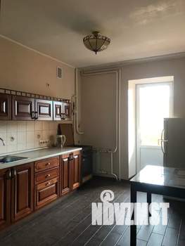 1-к квартира, посуточно, 39м2, 3/6 этаж