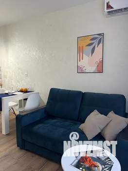 Студия квартира, посуточно, 28м2, 10/18 этаж