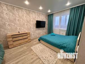 1-к квартира, посуточно, 38м2, 8/17 этаж