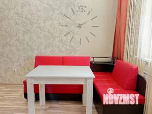 1-к квартира, посуточно, 35м2, 4/18 этаж