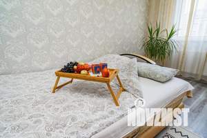 1-к квартира, посуточно, 40м2, 2/16 этаж