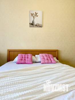 1-к квартира, посуточно, 44м2, 2/15 этаж