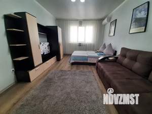 1-к квартира, посуточно, 43м2, 4/10 этаж