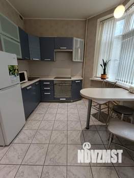 1-к квартира, посуточно, 42м2, 1/16 этаж