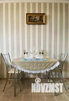 1-к квартира, посуточно, 46м2, 1/1 этаж