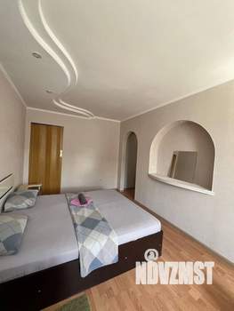 1-к квартира, посуточно, 38м2, 1/1 этаж