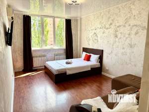 1-к квартира, посуточно, 37м2, 4/11 этаж