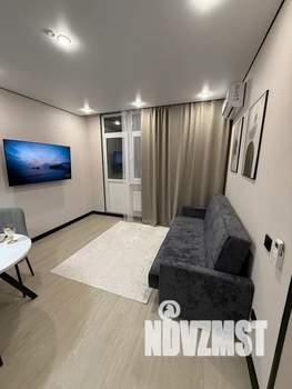 1-к квартира, посуточно, 37м2, 3/18 этаж