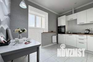 1-к квартира, посуточно, 46м2, 8/17 этаж